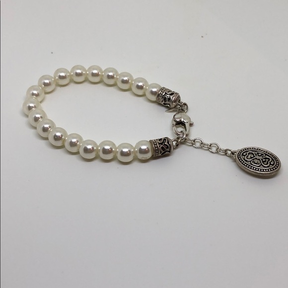 Pearl Bracelet - Picture 4 of 6